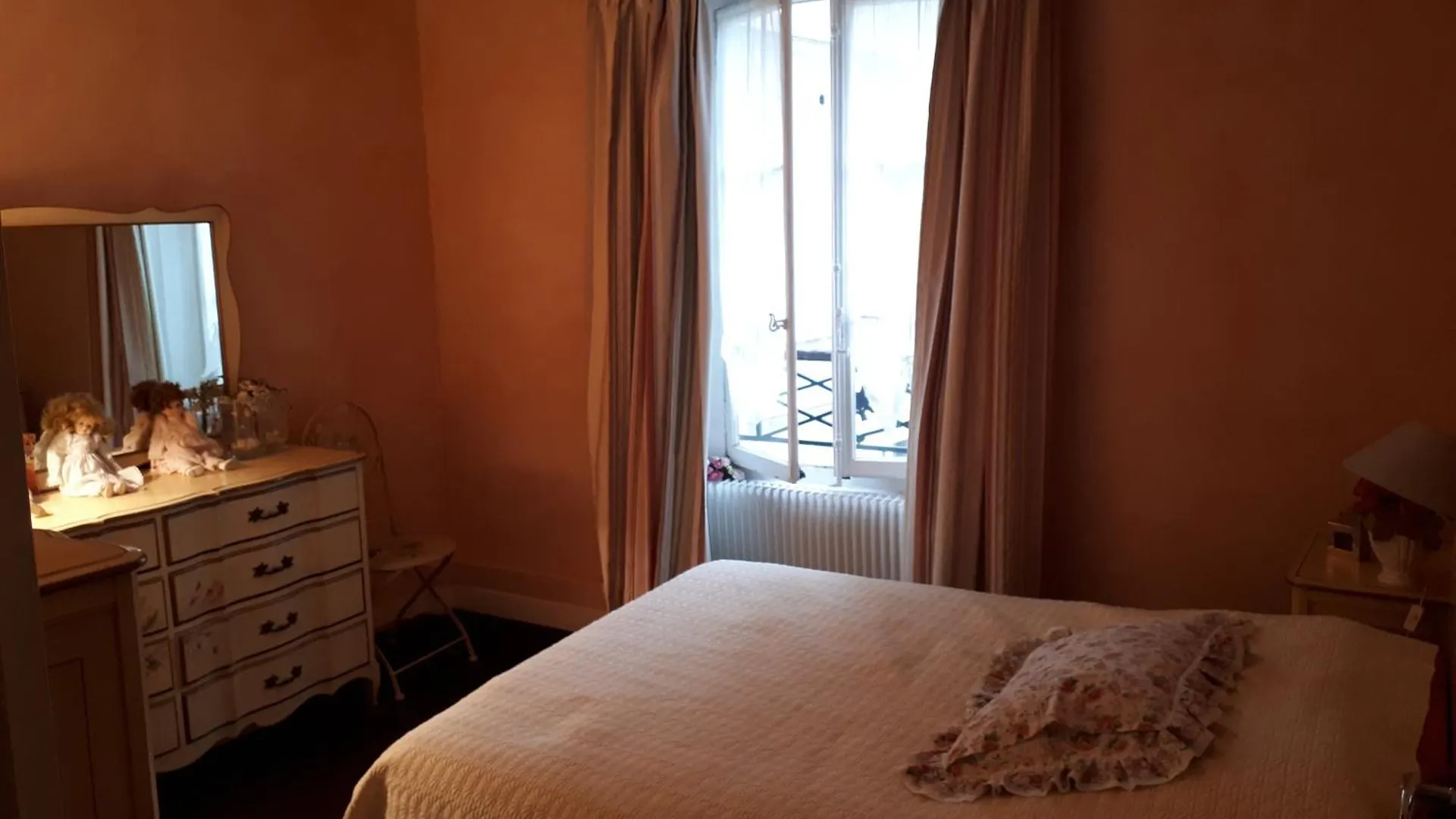 Place De La Madeleine 3 Chambres Paris Apartment
